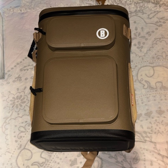 NEW Bushnell 24-Can Leakproof Backpack Cooler with Punture Resistant Liner Brown - Picture 1 of 9